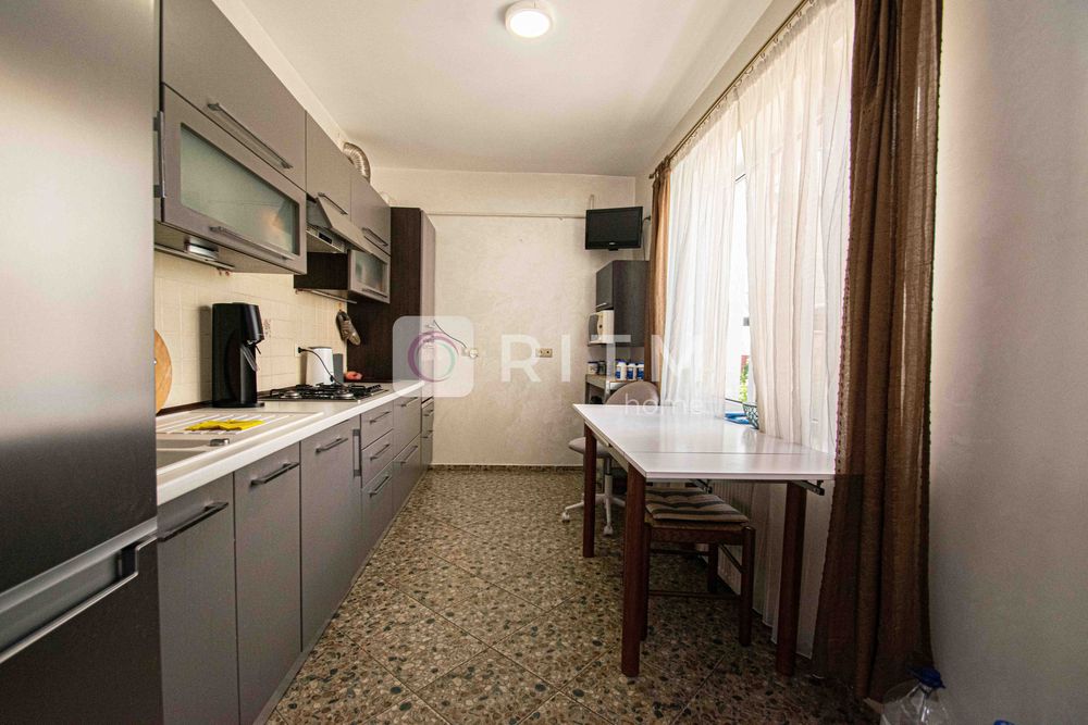 Продається  2-рівневий будинок з загальною площею 190м2