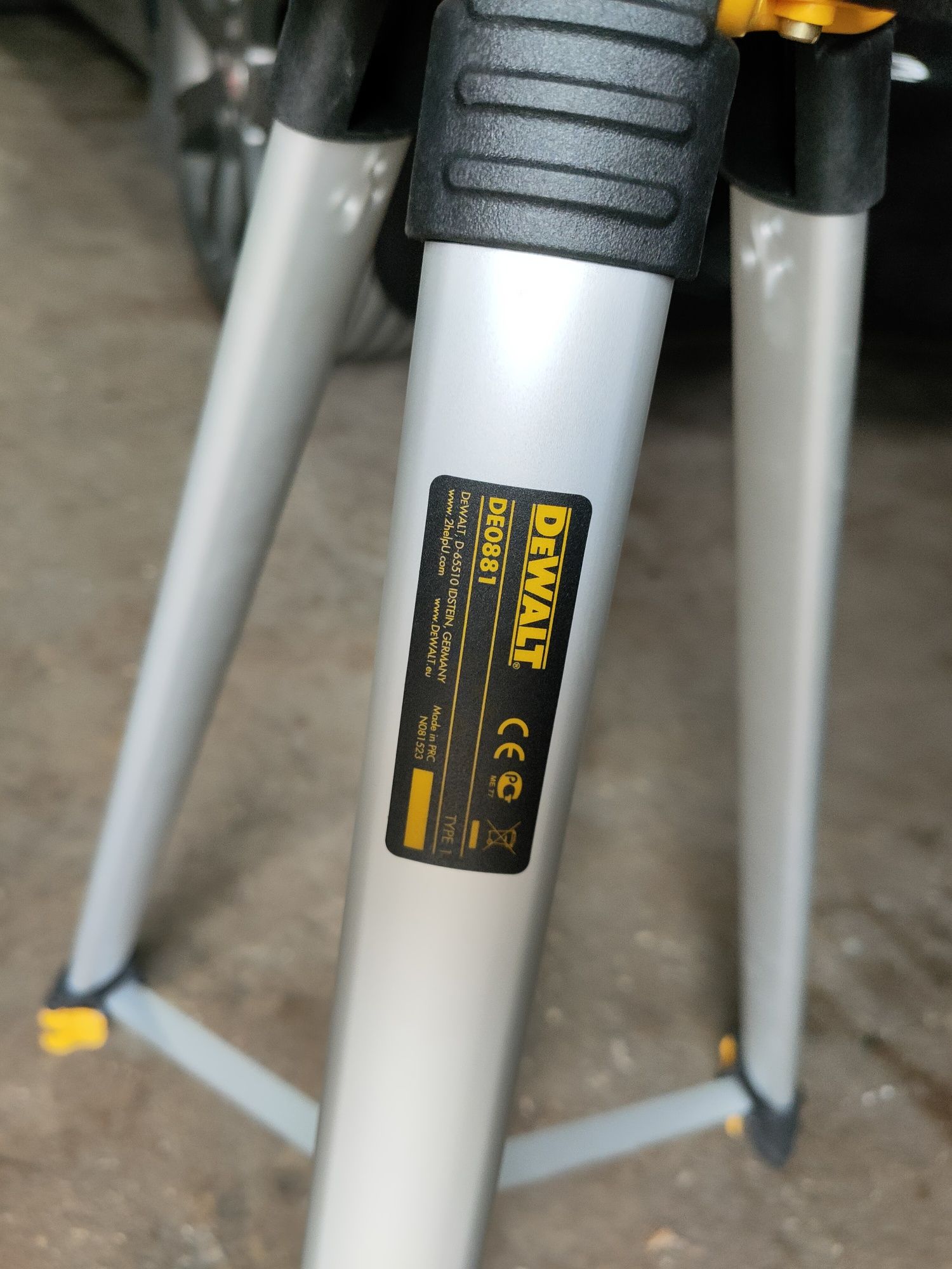 Laser Dewalt 2 linhas