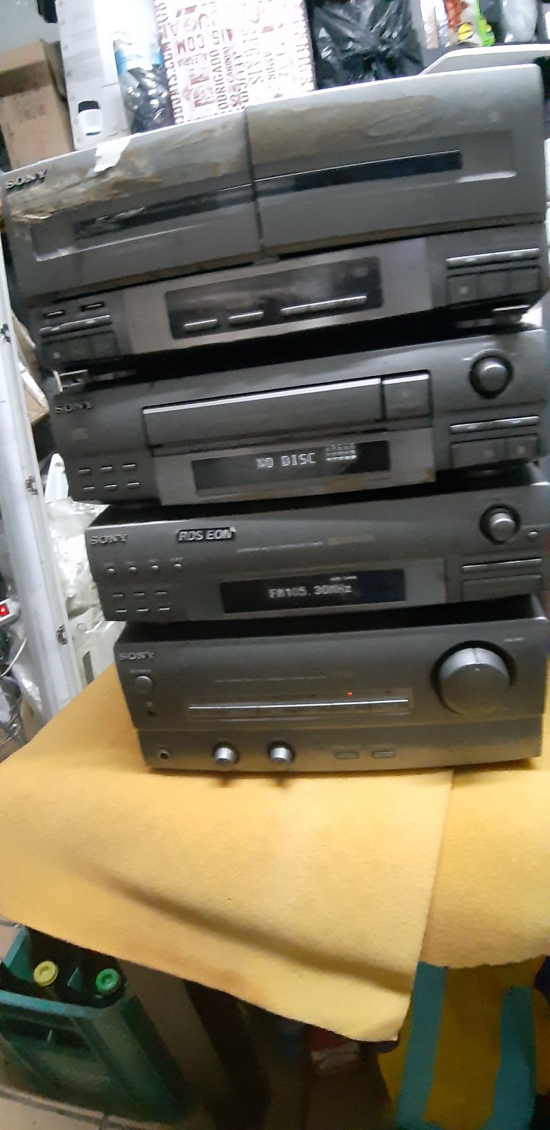 Aparelhagem Sony. 4 elementos.