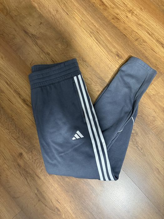 Spodnie adidas nowe bez metki rozmiar m