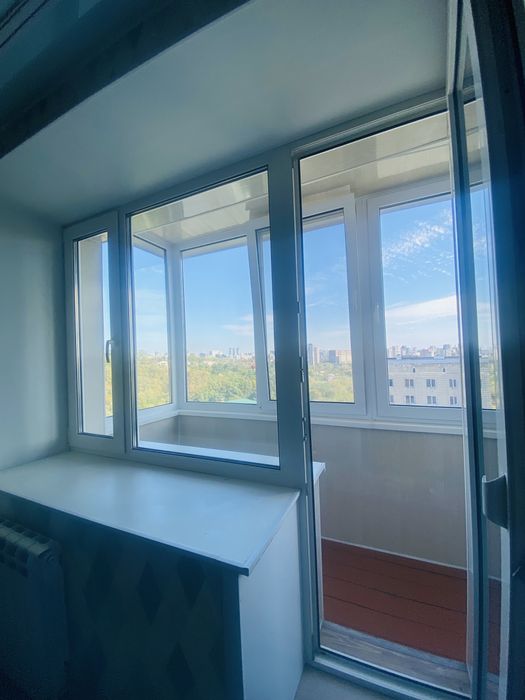 Власник, Проспект Валерія Лобановського 96, до метро Деміївської 5 хв.