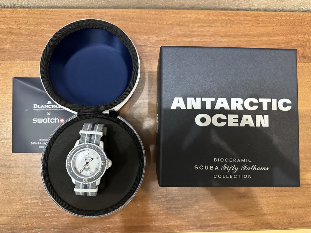 Часы Blancpain × Swatch Bioceramic Scuba Fifty  'Antarctic Ocean