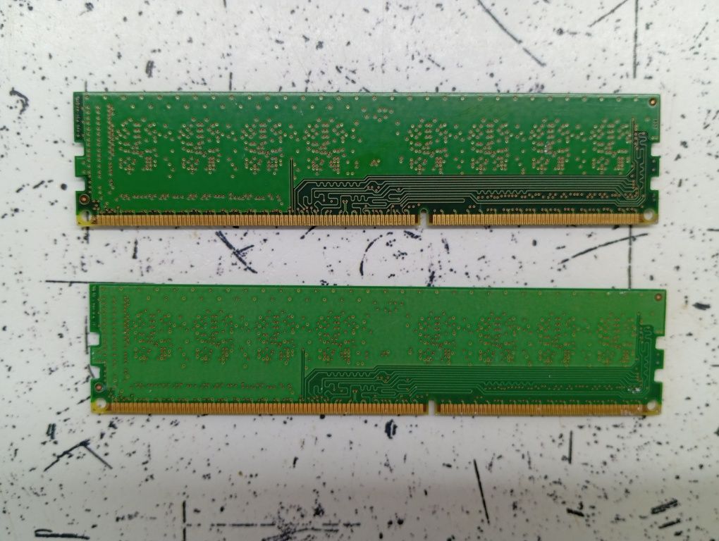 Продам оперативную память Samsung 2×2GB (DDR3).