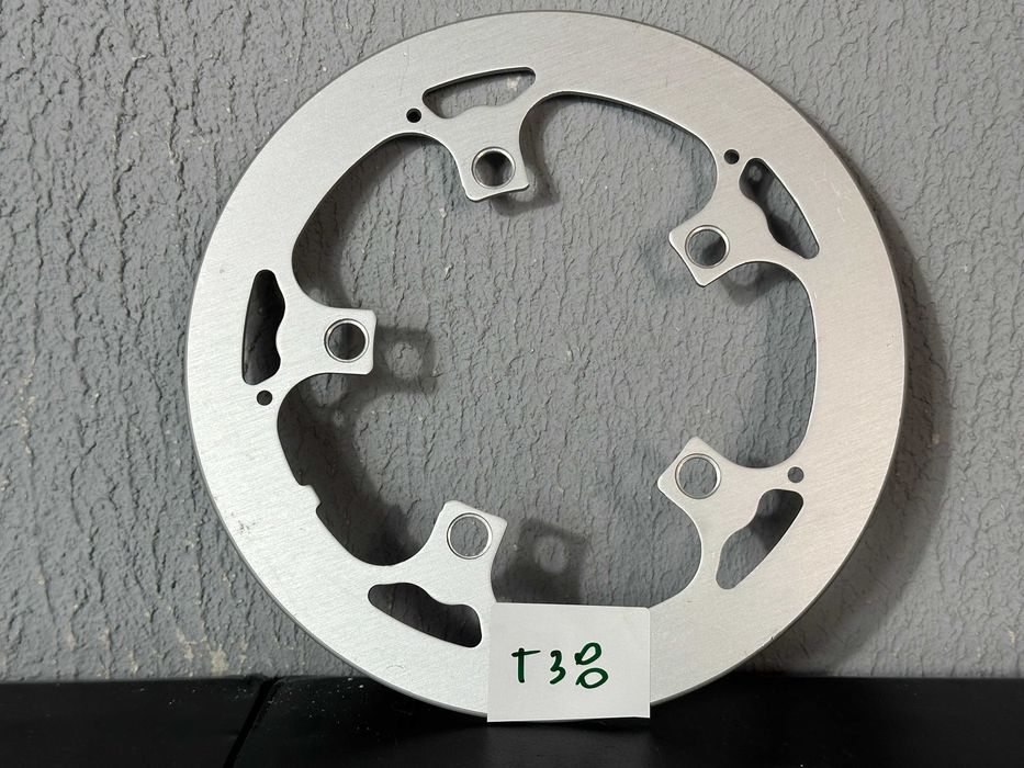 Osłona korby rowerowej