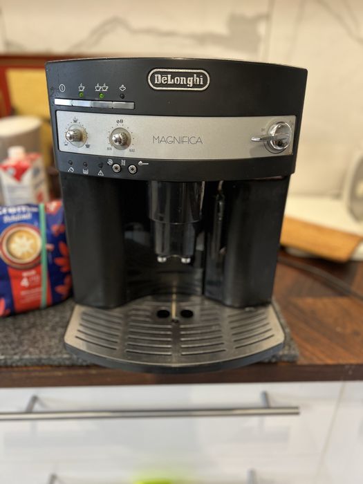 Ekspres do kawy Delonghi Magnifica