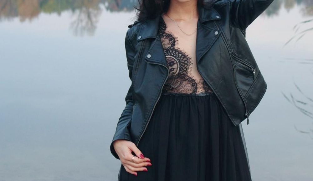 Платье вечернее чёрное длинное