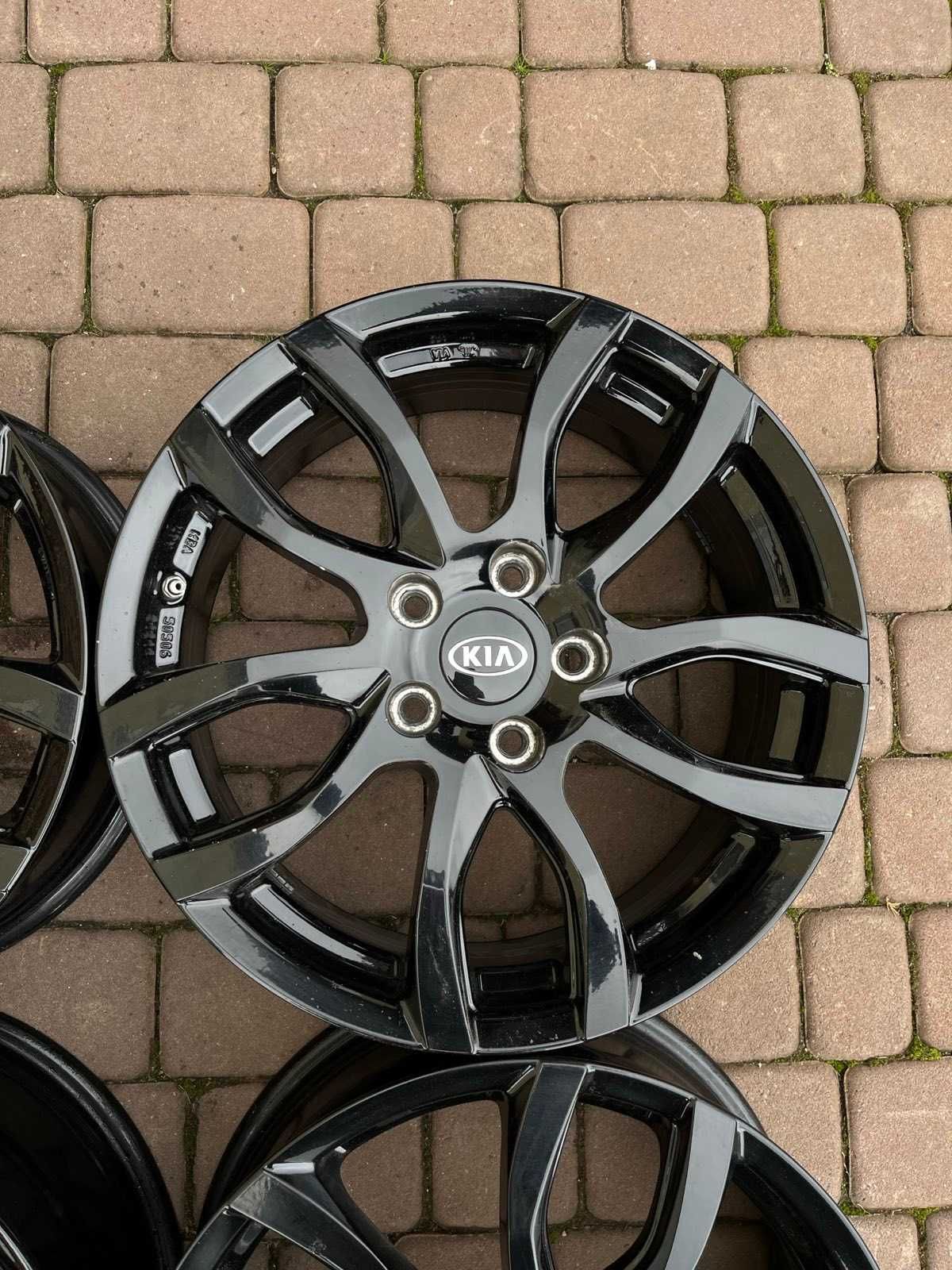 Alufelgi Kia 5x114,3 17 cali Czujniki Sportage Sorento Czarne