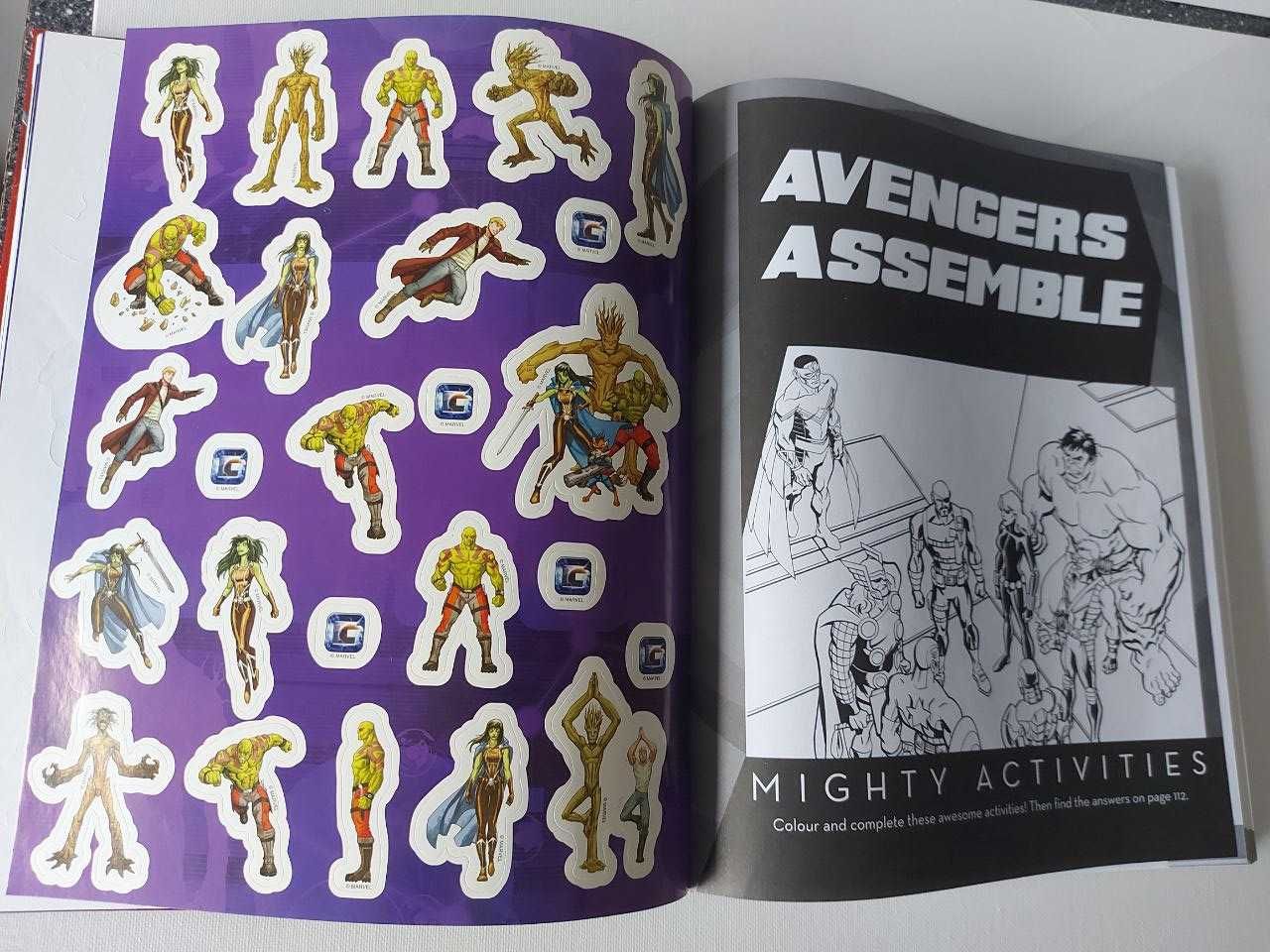 Книга  Marvel collection  ілюстрована з наклейками, англійська мова