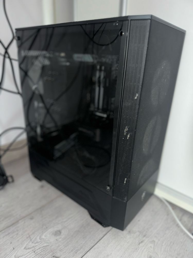 Komputer gamingowy / Ryzen 5 7500F / RTX 3070 Ti / 16GB / NVMe 1TB