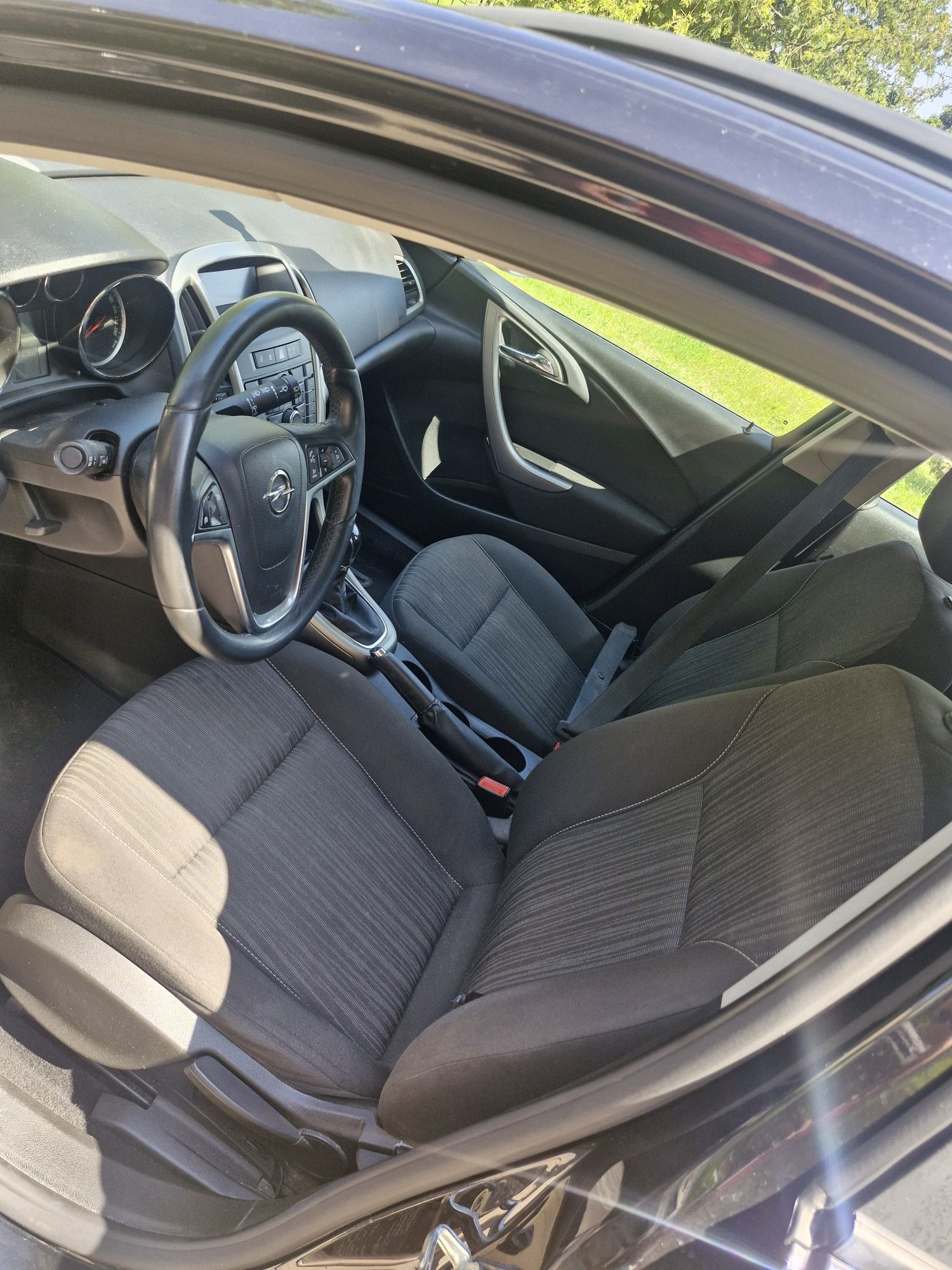 Opel Astra J 2011 1.4turbo