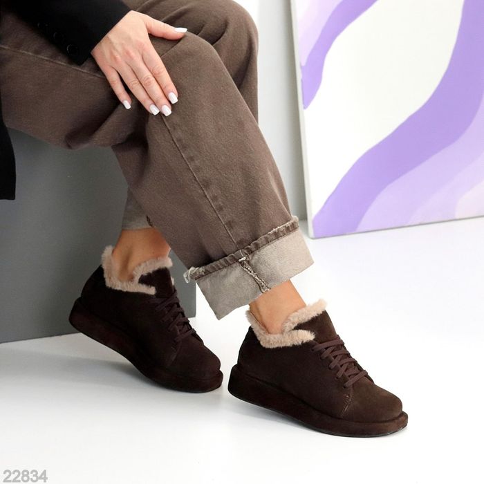 Жіночі шкіряні зимові черевики в кольорах