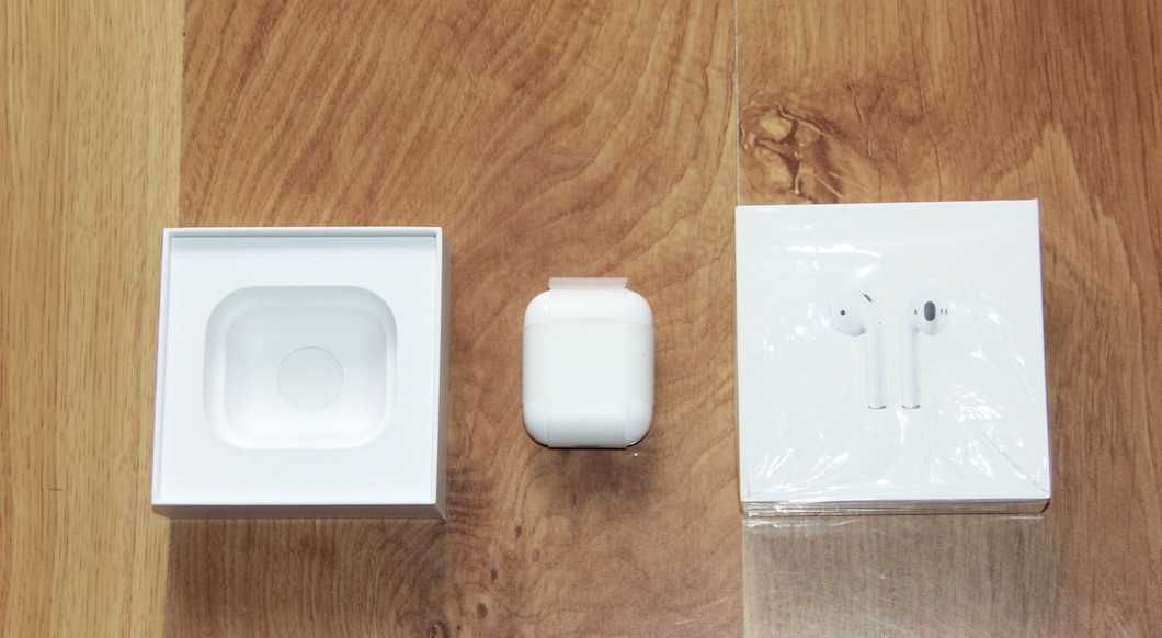 Słuchawki douszne APPLE AirPods I generacji Biały bezprzewodowe