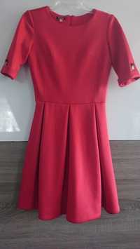 Sukienka czerwona rozkloszowana R. 36