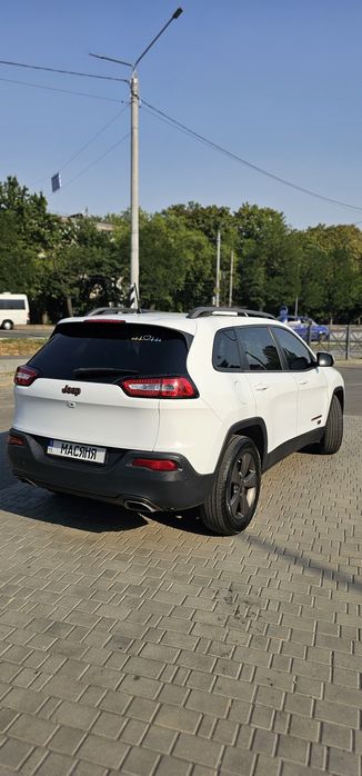 Jeep Cherokee 3.2