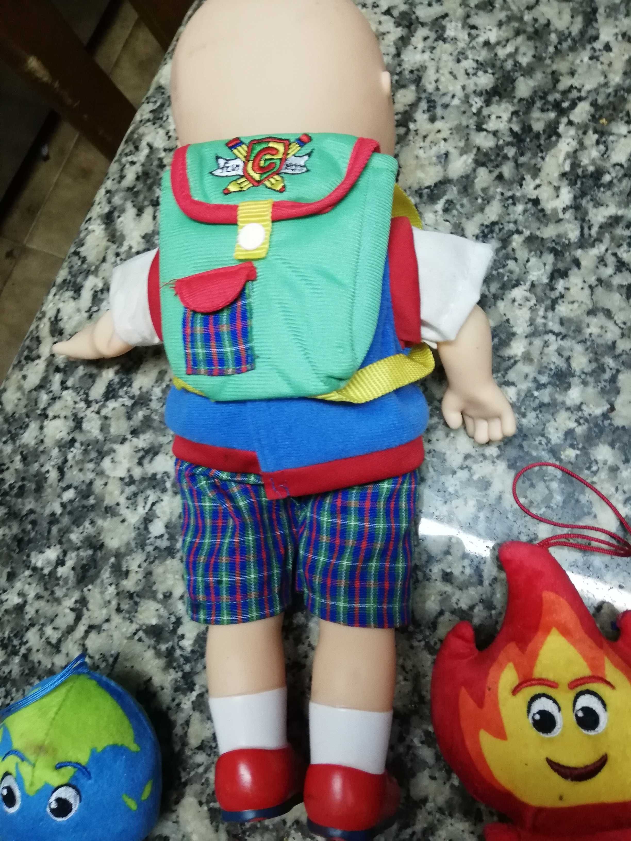 Brinquedos e bonecos para colecionadores ou criança