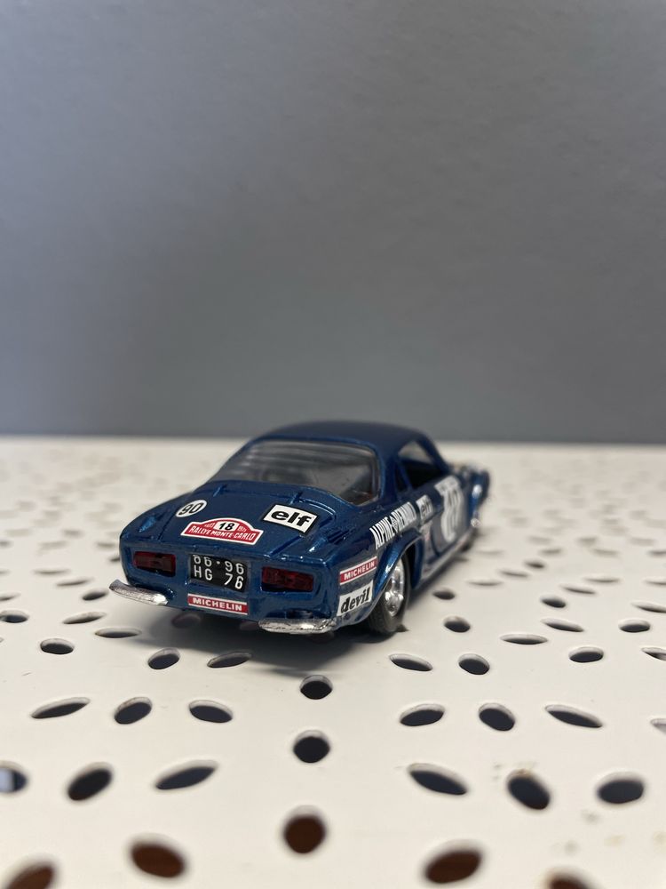Miniatura Alpine Berlinette