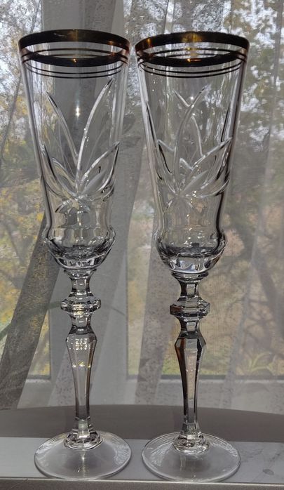 Весільні кришталеві келихи