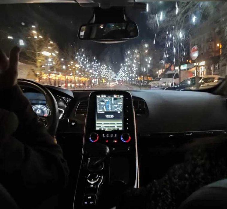 Renault espace 7 lugares com avaria no motor