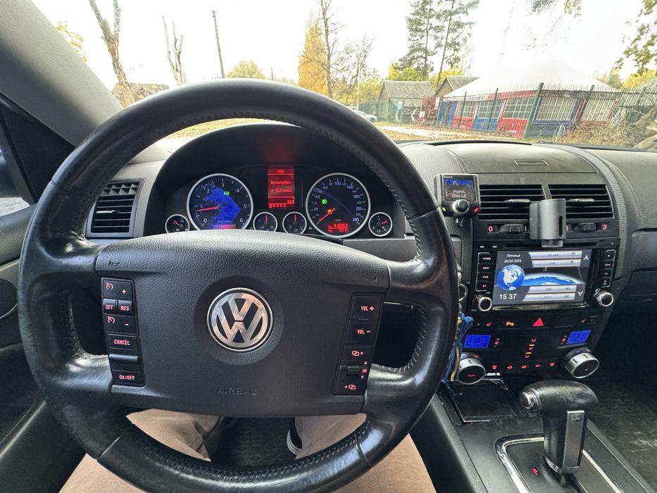 Volkswagen Touareg 2007 (один власник)