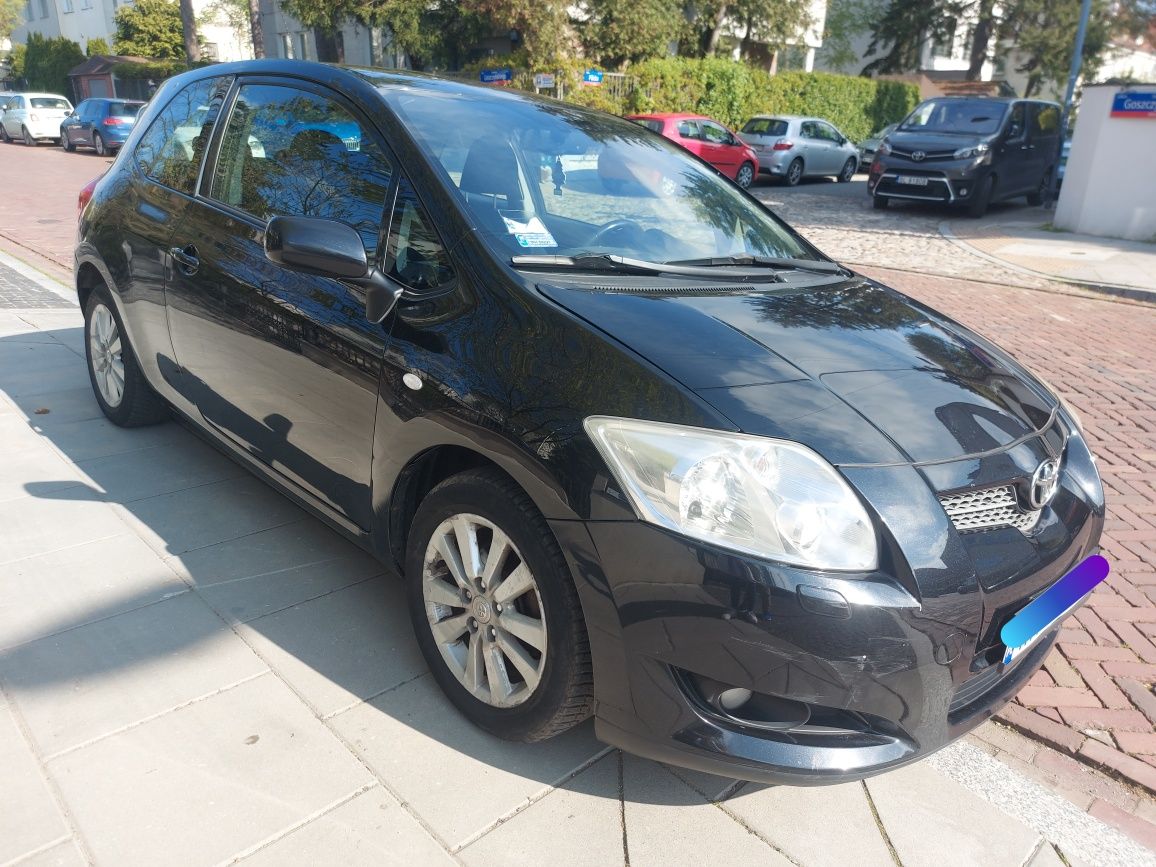 Toyota Auria 1.6 Benzyna