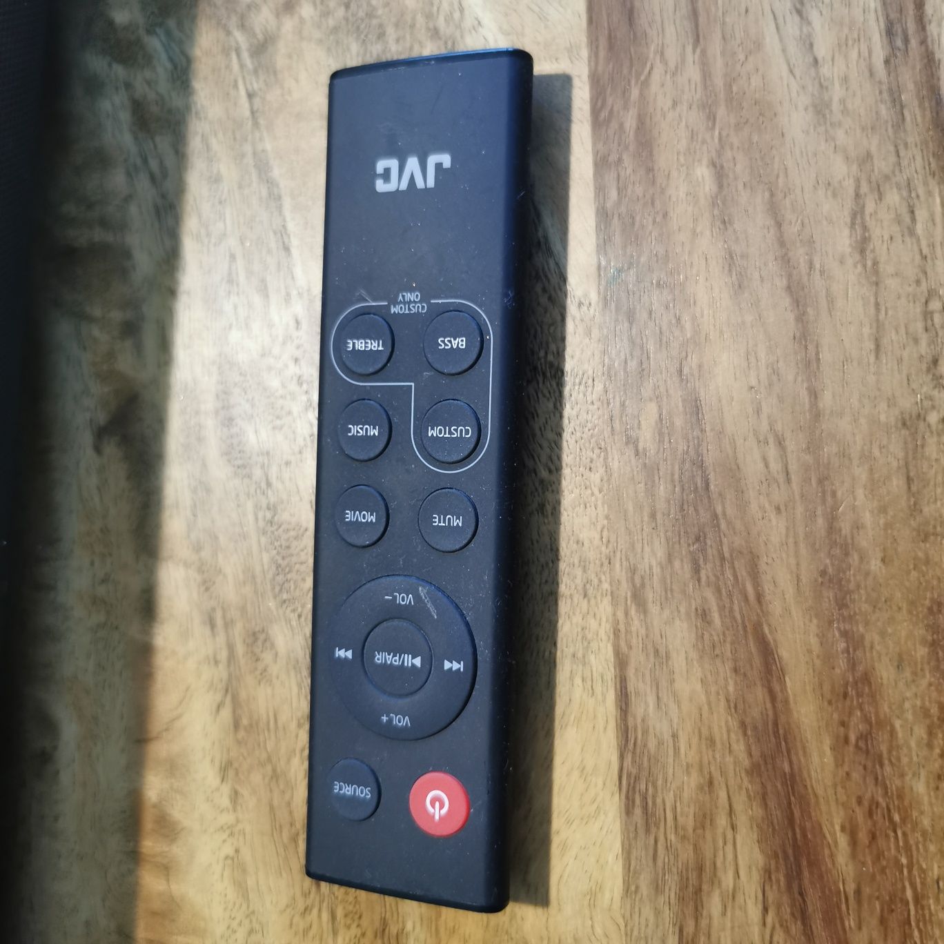 Soundbar JVC TH-D227B + pilot
