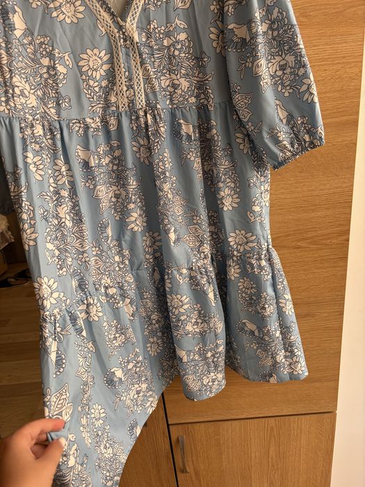 Літній сарафан з принтом великого розміру