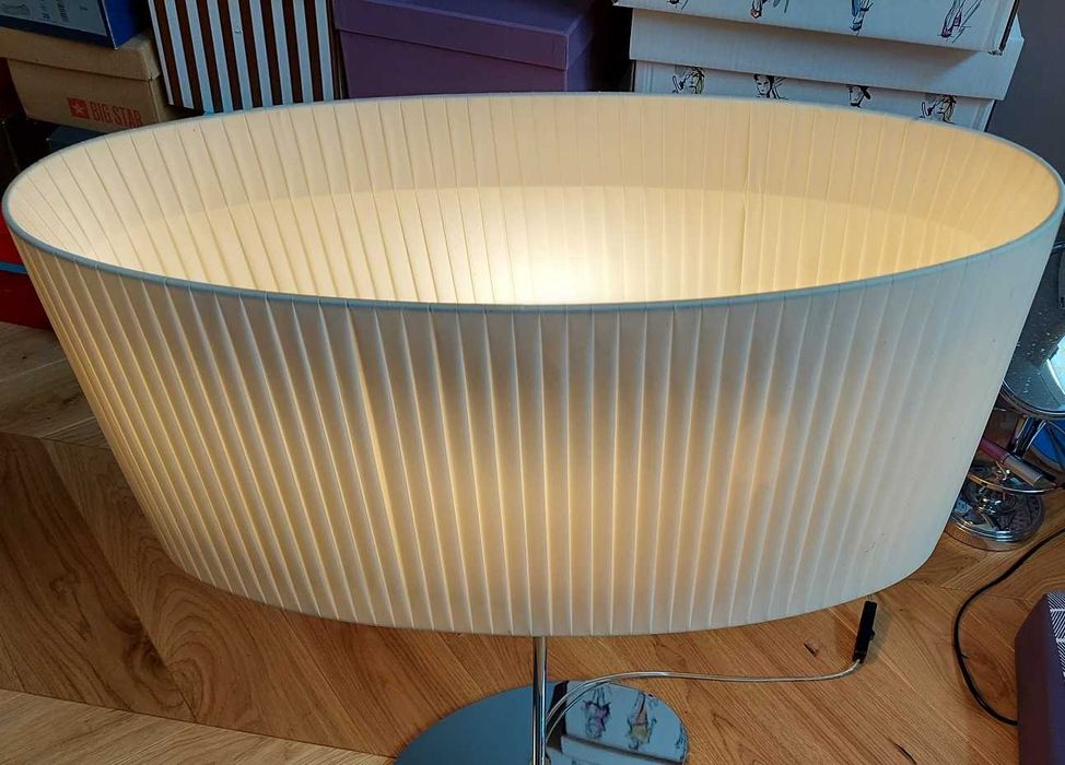Lampa stołowa, klosz w plisy kremowa/ecri