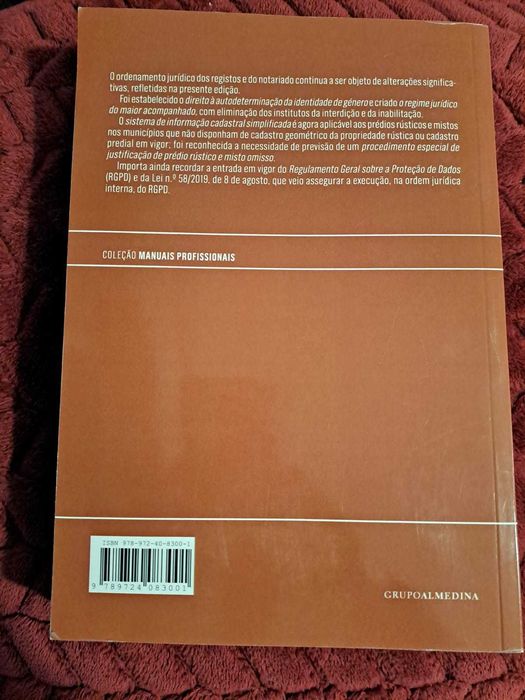 Livro de Direito - Direito dos Registos e do Notariado
