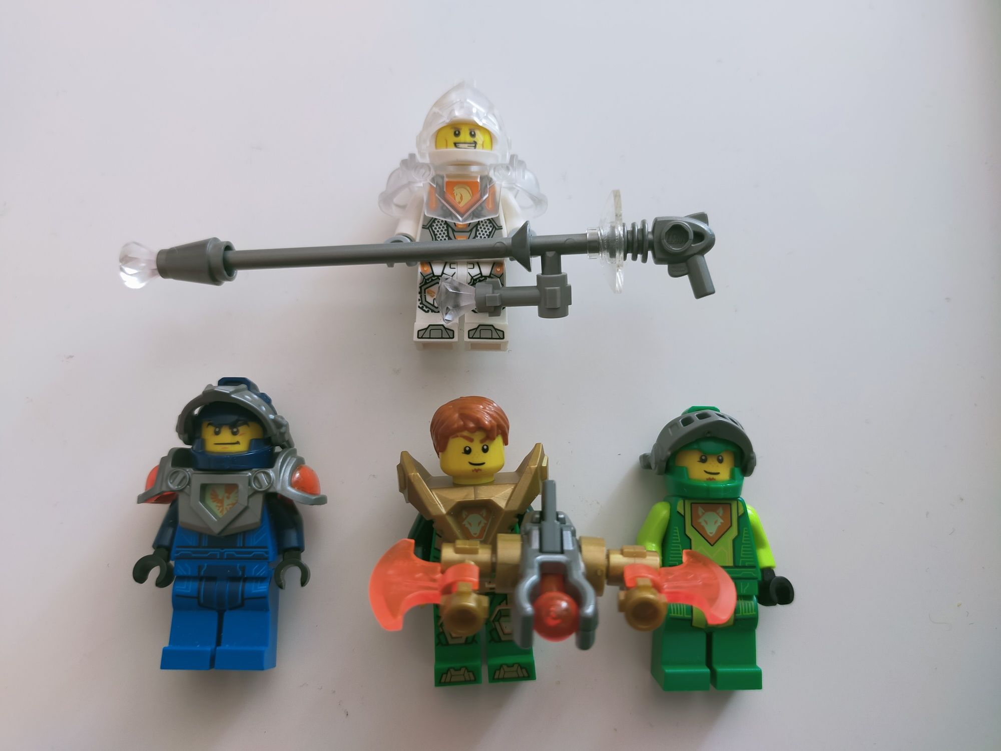 LEGO Nexo Knights figurki 3+1 gratis