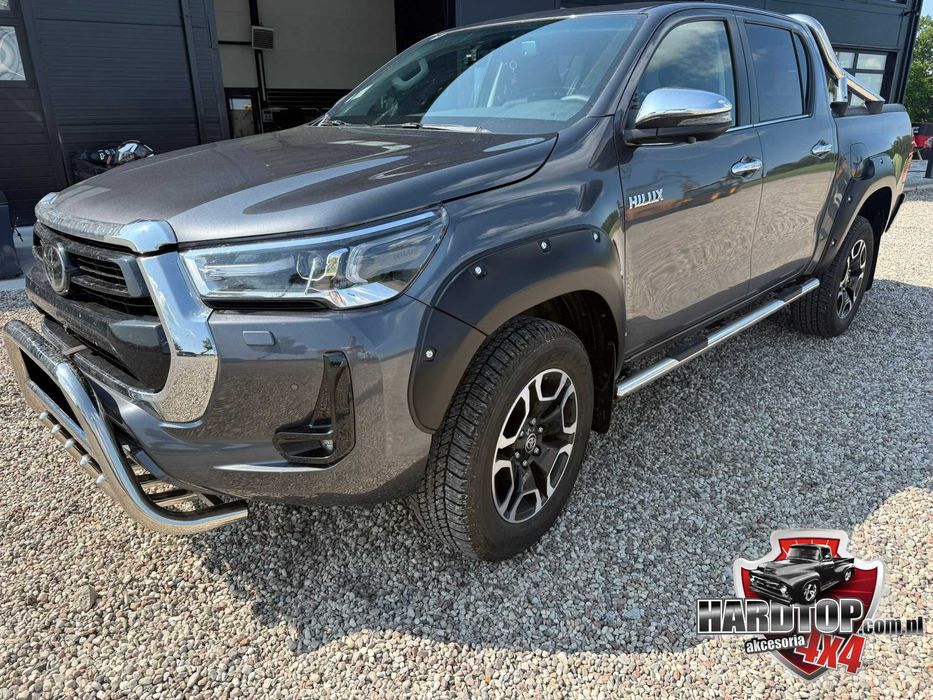 Orurowanie Toyota Hilux Kły Baranek niskie Grill Chrom Revo