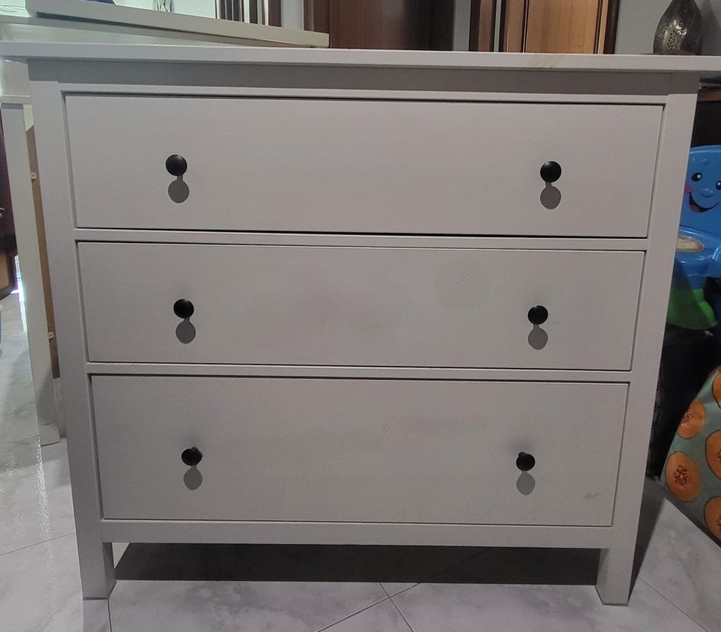 Cómoda 3 gavetas IKEA