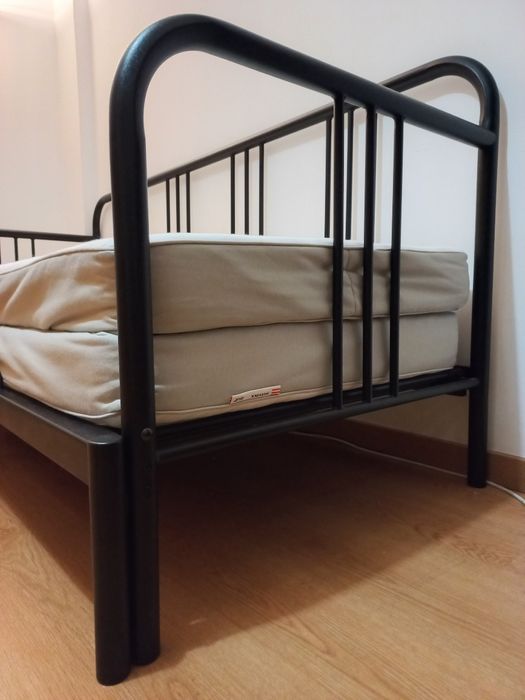 Cama Fyresdal 80x200 com 2 colchões