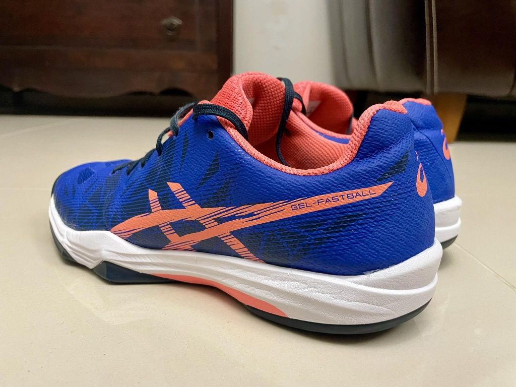 Asics Fastball 3 damskie buty sportowe 38
Rozmiar:38