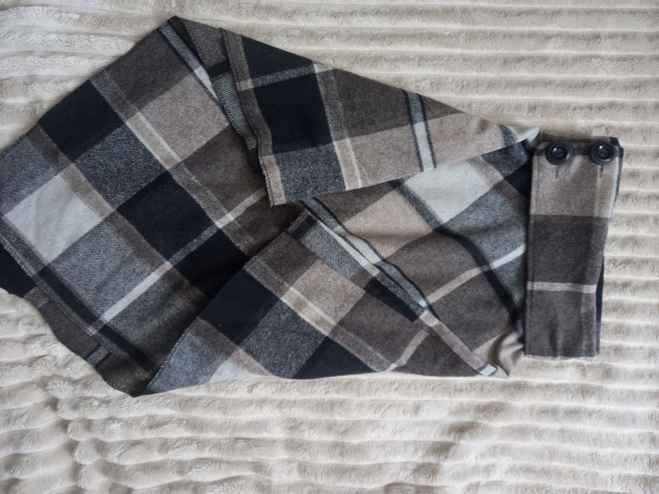 Пончо у клітинку