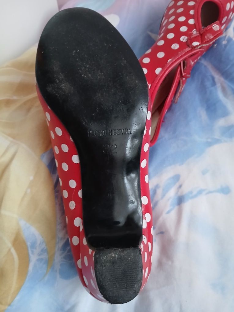 Buty na obcasie dziecięce rozm 32
