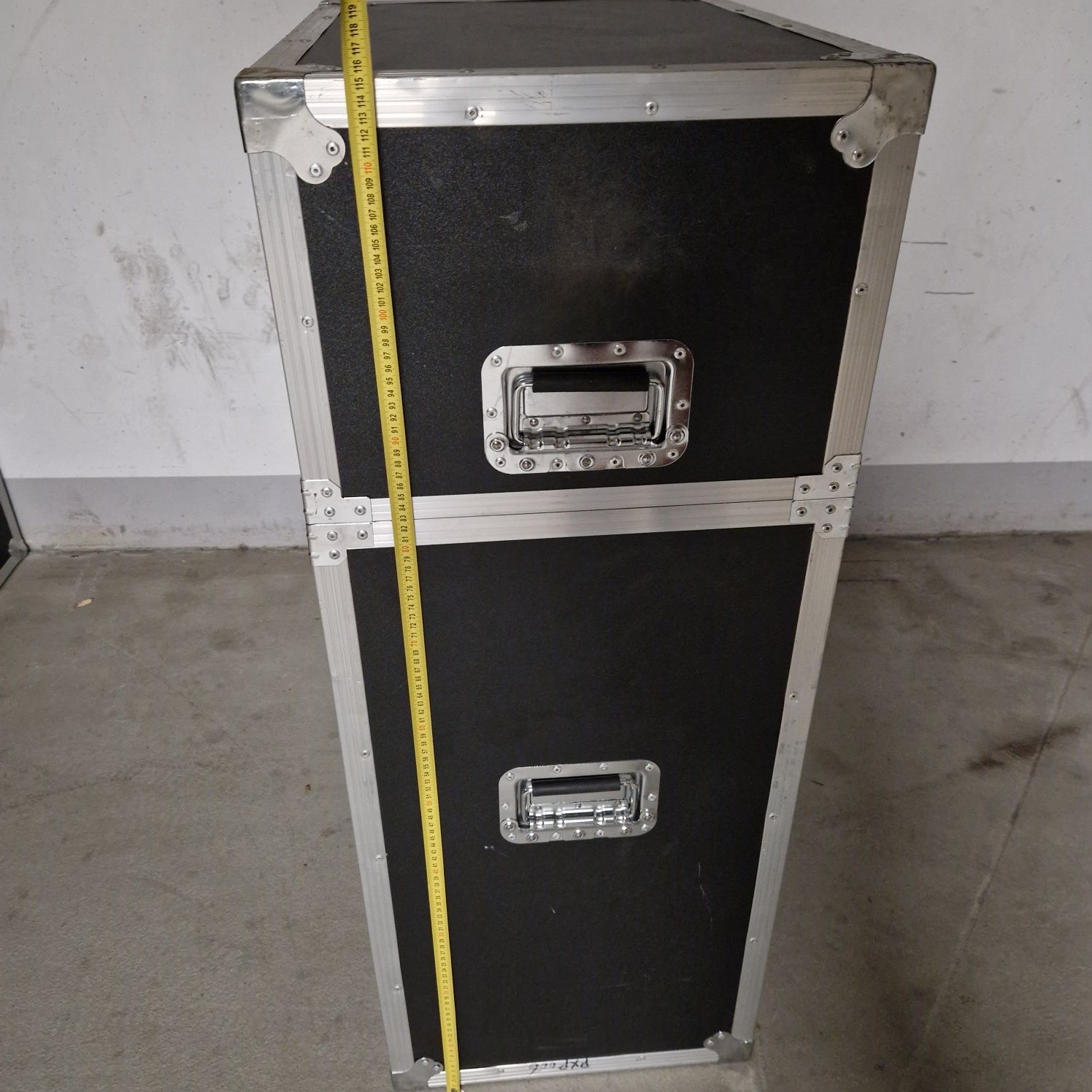 Case Skrzynia Tranportowa