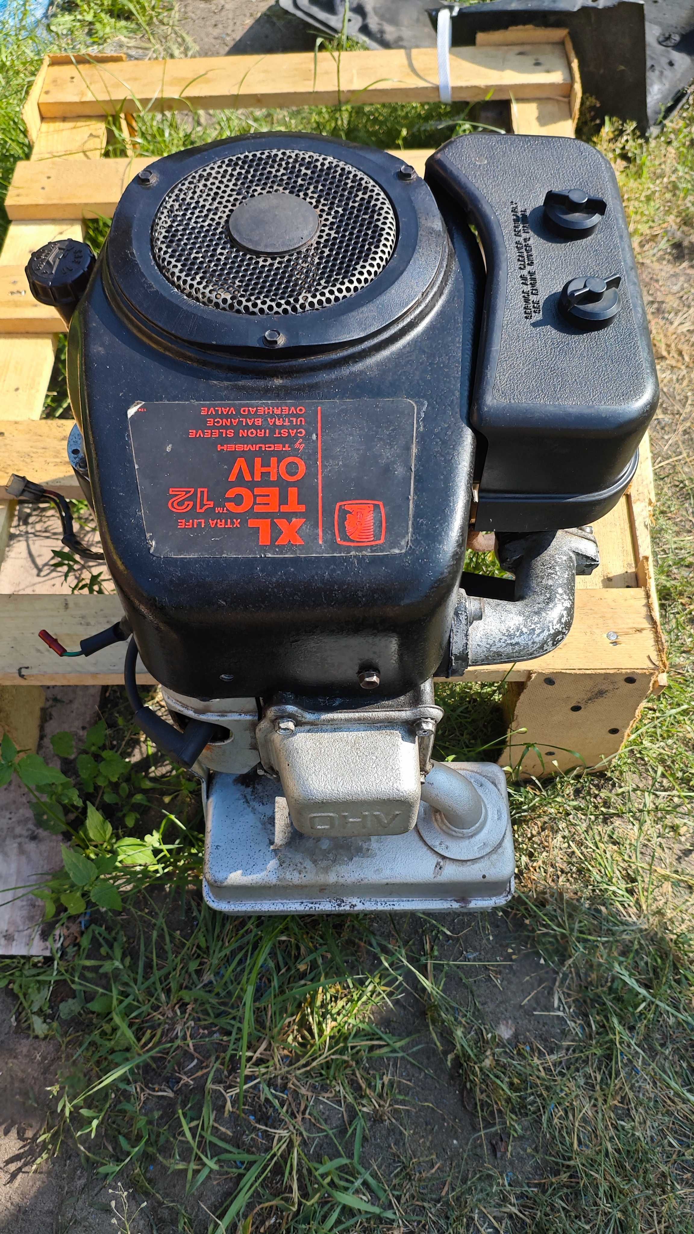 Sprzedam silnik do kosiarki/traktorka Tecumseh 12HP