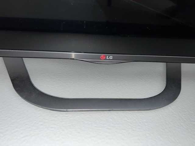 LG telewizor 42LA602A