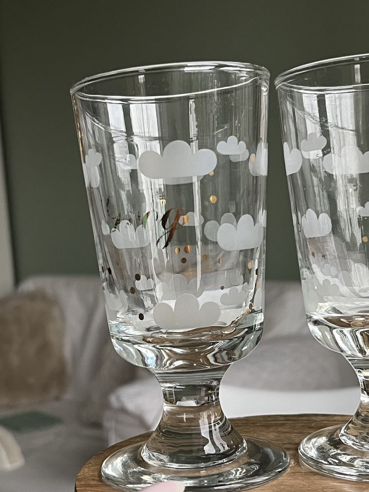 Dwie szklanki z chmurkami cloud vintage