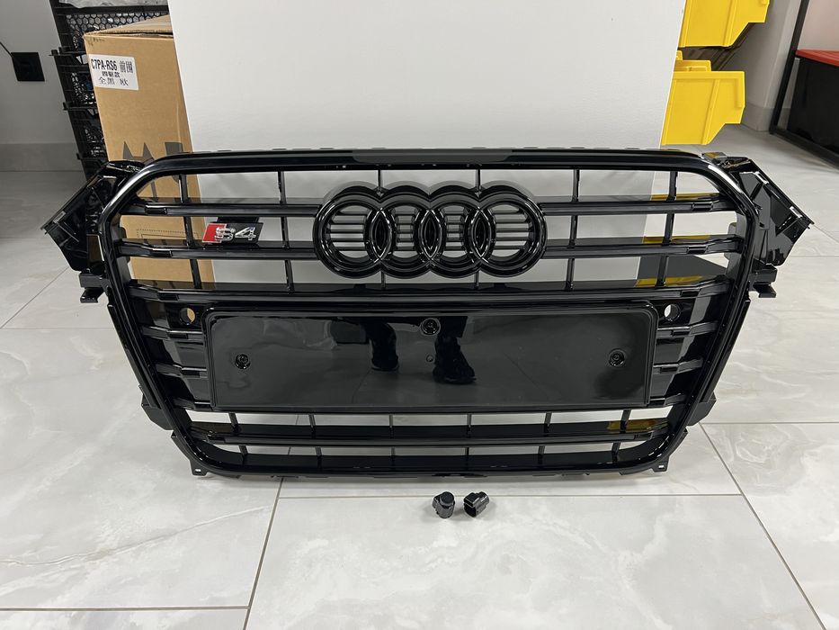 Решітка радіатора Audi A4 B8 в стилі S S4 Решетка передняя Ауди черная