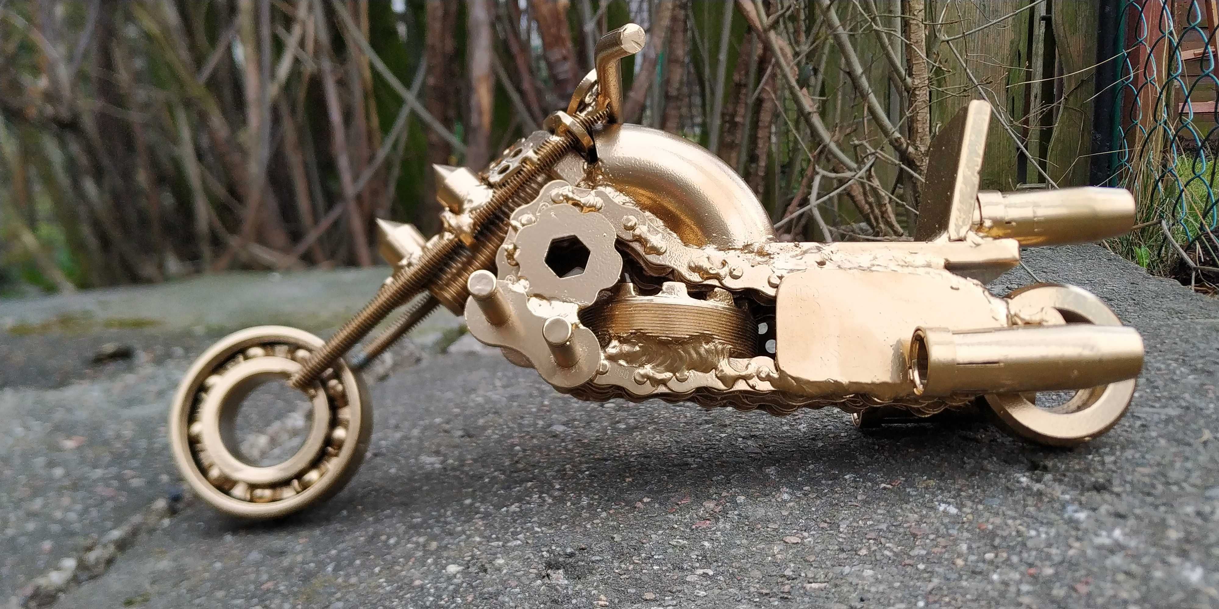 Motocykl, rękodzieło z metalu