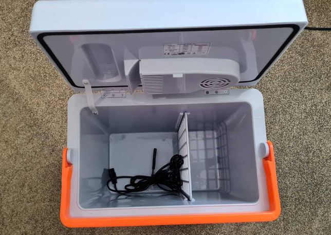 Автомобильный холодильник автохолодильник Ranger (20L) для авто