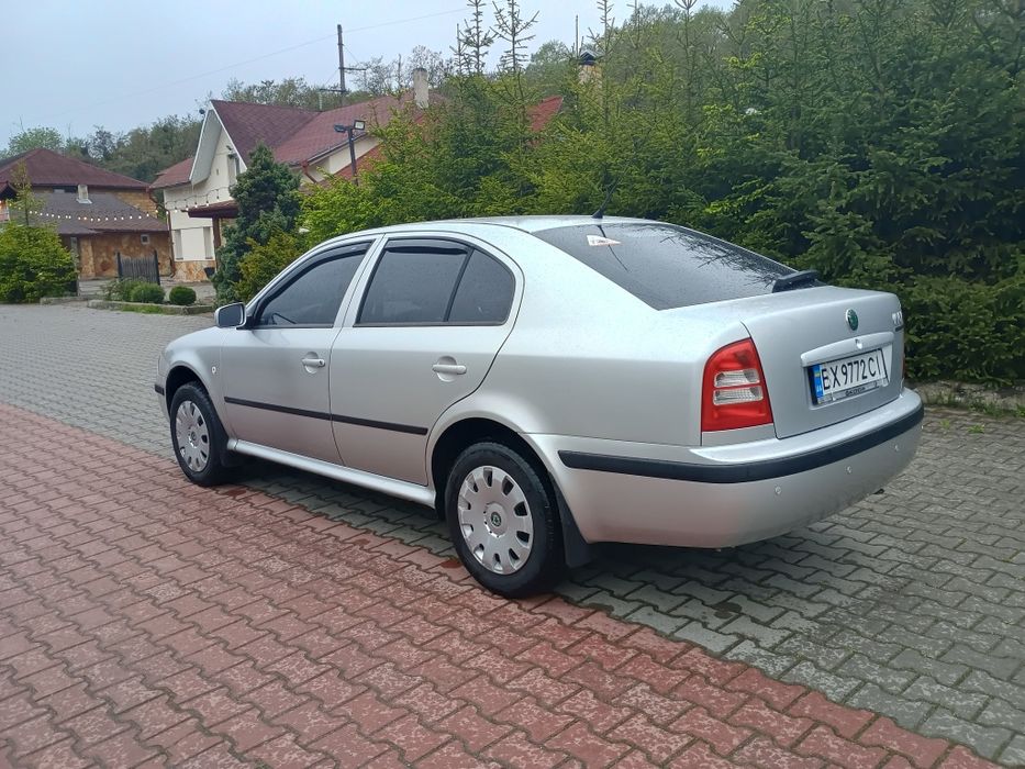 Продам надійне практичне авто.