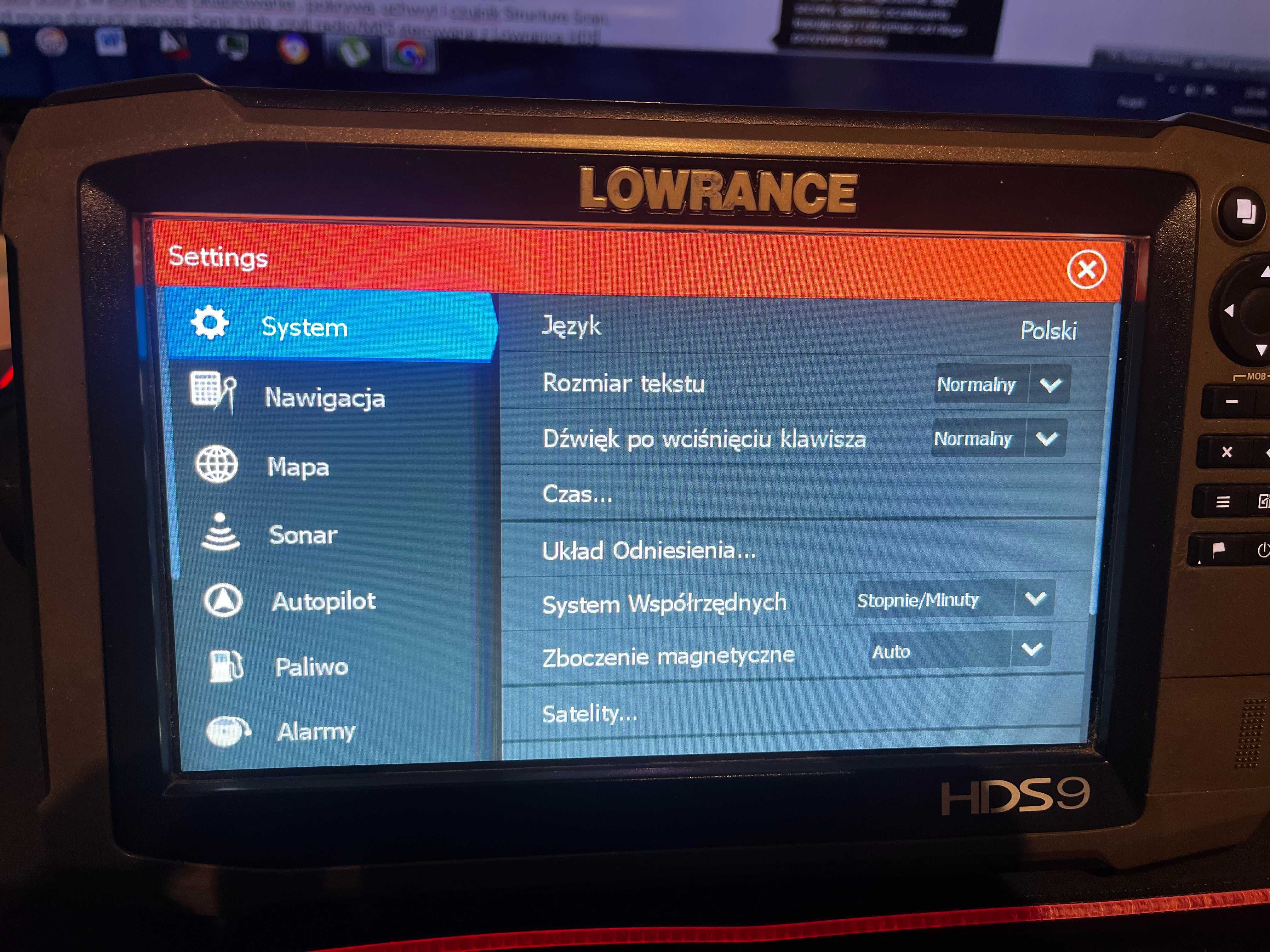 Echosonda LOWRANCE HDS-9 Touch Structure Scan PL