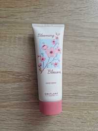 Oriflame, krem do rąk Blooming Blossom