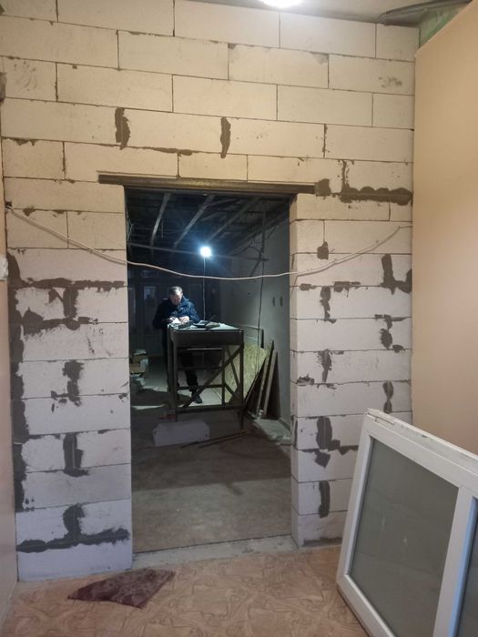 Кладка кирпича, газобетона, шлакоблока. Монтаж стен и перегородок