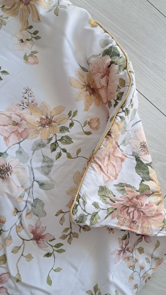 Samiboo kołderka z wypełnieniem kwiatki Vintage Bloom 100x135 cm