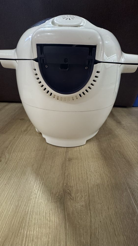 Продам мультиварку Moulinex Cook4me  новая