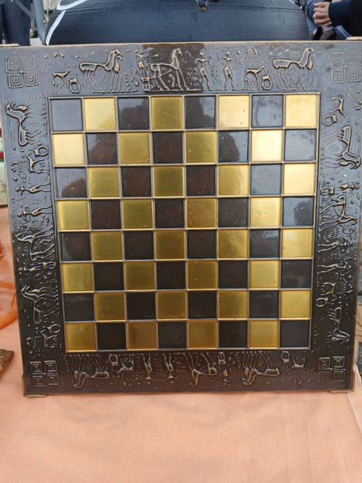 Tabuleiro de Xadrez em Bronze