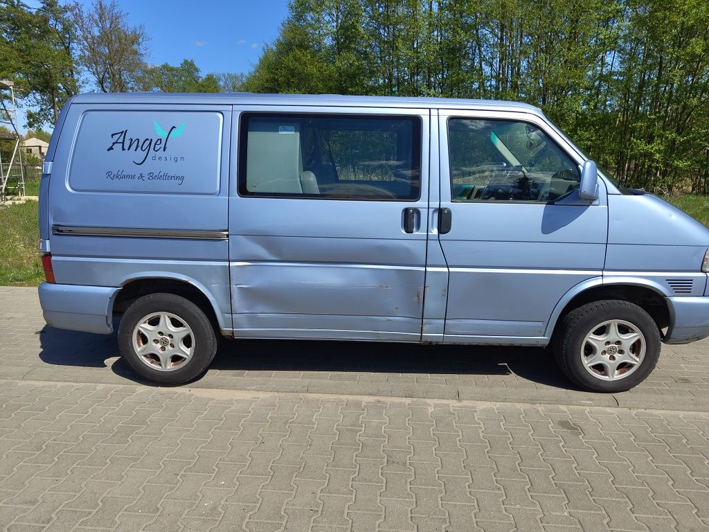 Volkswagen Transporter Caravelle T4 2,5 TDI 6 osobowy Klimatyzacja Hak